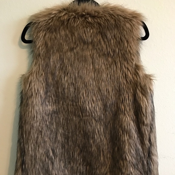 Fur Vest - Picture 2 of 3